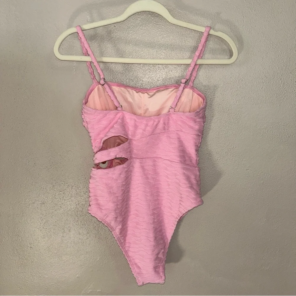 Bubble gum Pink Textured Swimsuit with Cutout - Picture 3 of 5